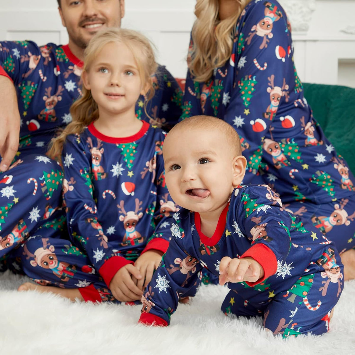 Christmas Pajamas for Family Matching Family Pajamas Sets Xmas Elk Reindeer Print Family Xmas Sleepwear Set