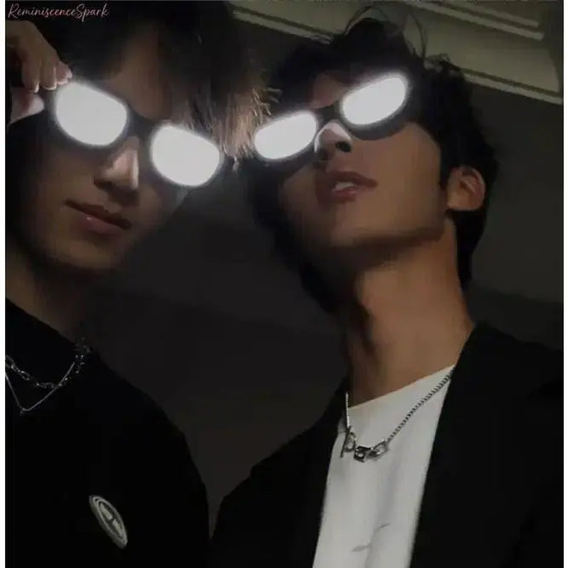 2‑Pack & 1‑Pack Futuristic LED Light‑Up Visor Eyewear, Transparent‑Lens Cyberpunk Luminous Glasses, Comfortable Lightweight Universal‑Fit Party Prop, Fun Photo Accessory for Raves, Holiday Events and All‑Ages Festive Gatherings